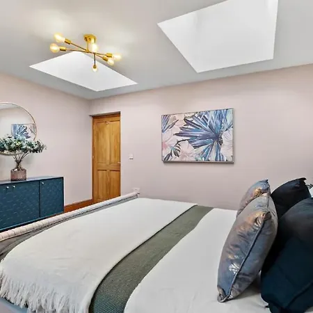 Escape - 7br, Hot Tub & Parking Сasa de vacaciones Robin Hood's Bay